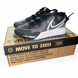 Nike Kyrie Irving 8 Orca-6y 7.5w 6m